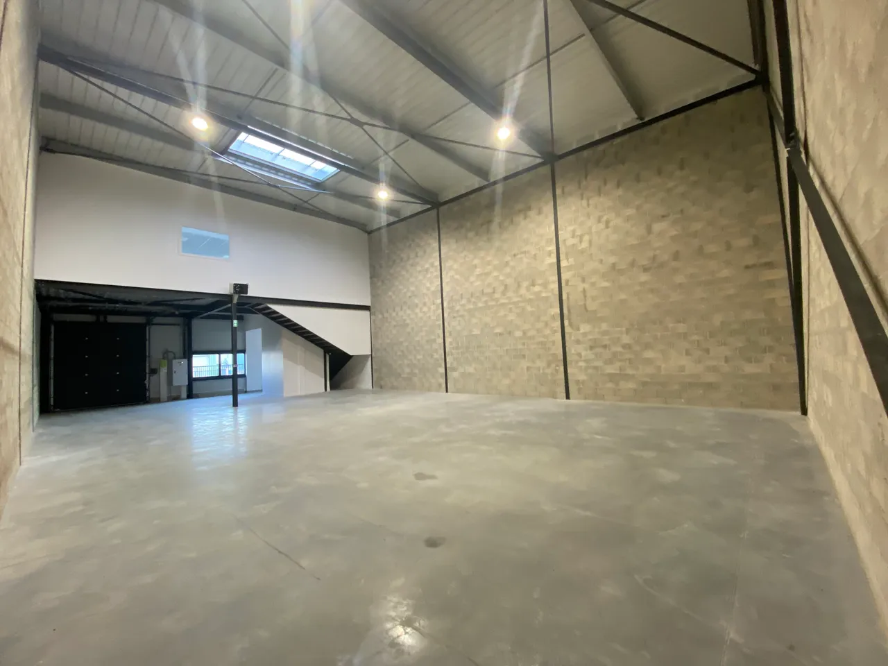 logistics - Activités / Bureaux À Louer - gallery - 4