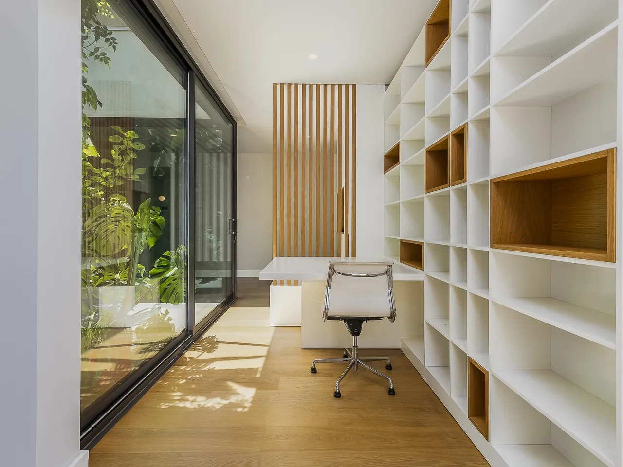 living - Piso de 300m² con 300m² de terraza en venta en Eixample Derecho - gallery - 3