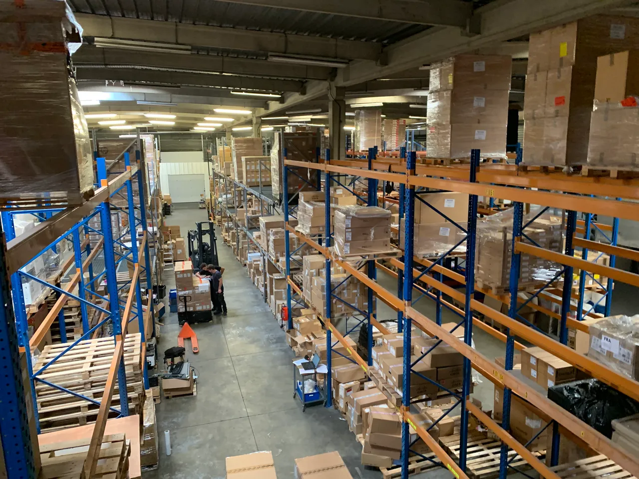 logistics - Warehouse / Offices For Rent - gallery - 2