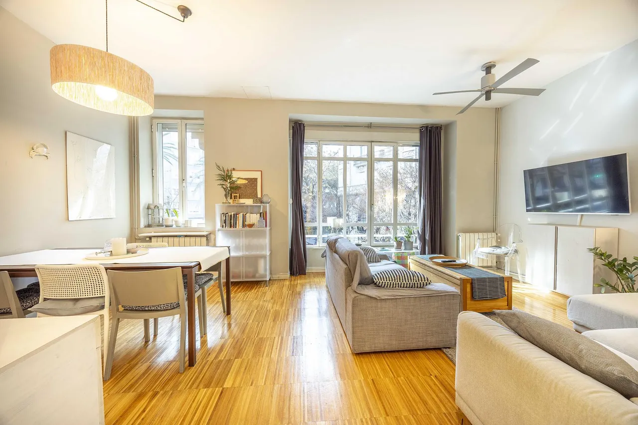 living - Piso de 123m² con 20m² terraza en venta en Gran Vía - gallery - 6