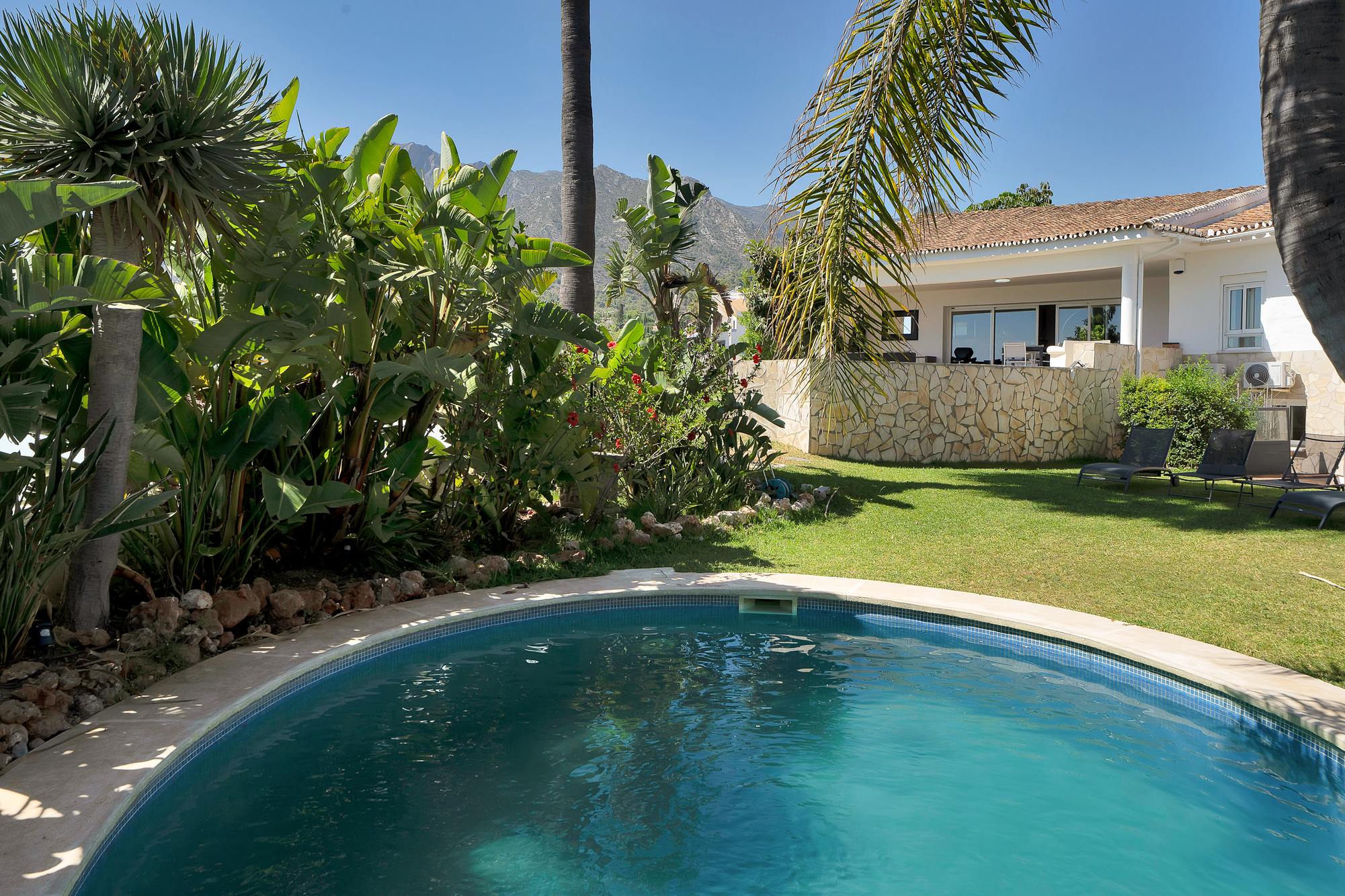 living - Casa / villa de 439m² en venta en Marbella Centro - gallery thumbnail - 3
