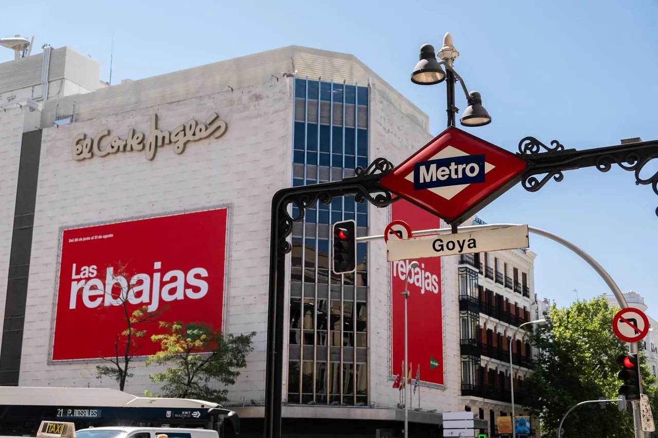 living - Piso de 350m² en venta en Goya, Madrid - gallery - 8