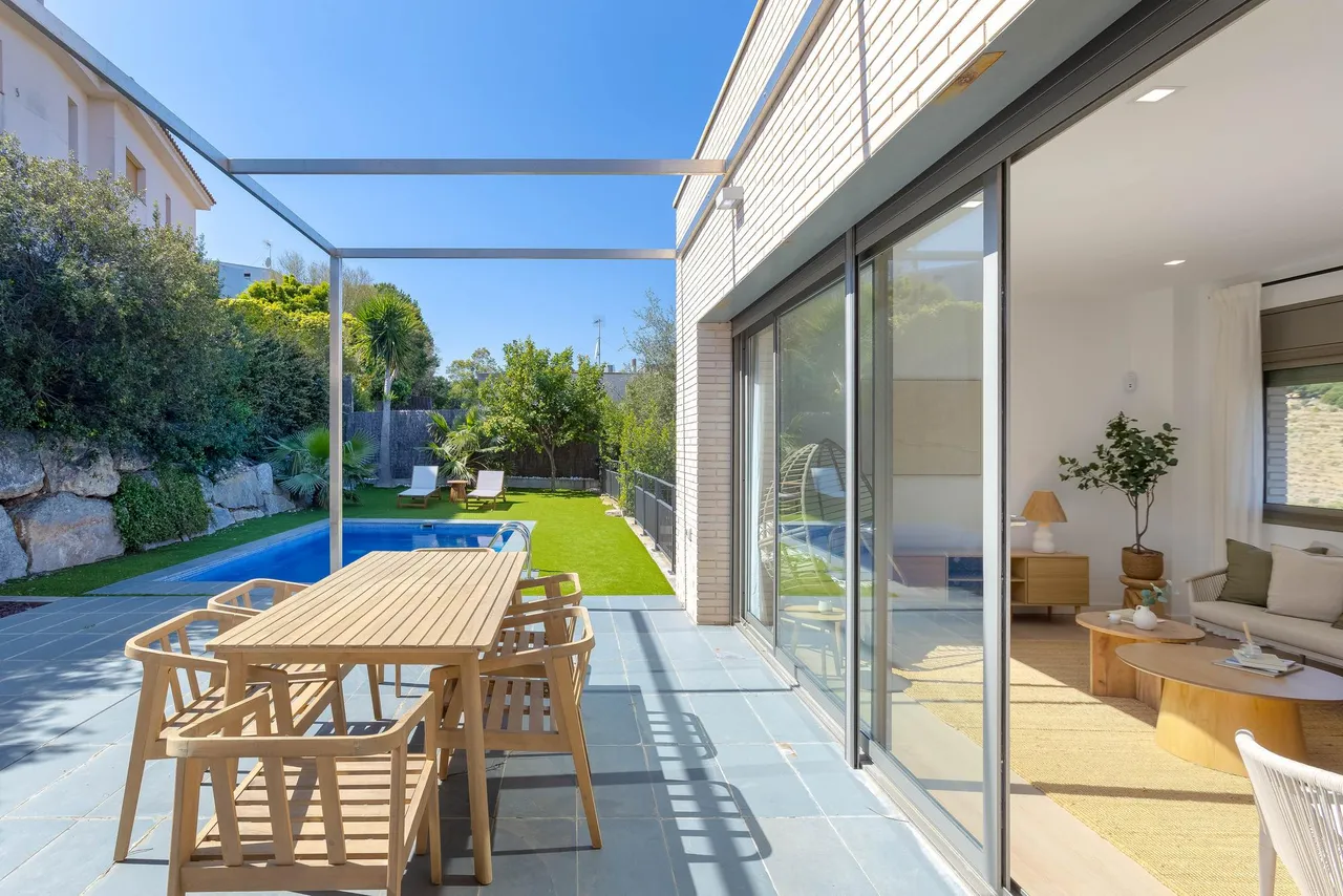 living - 332m² house / villa for sale in Alella, Barcelona - gallery - 3