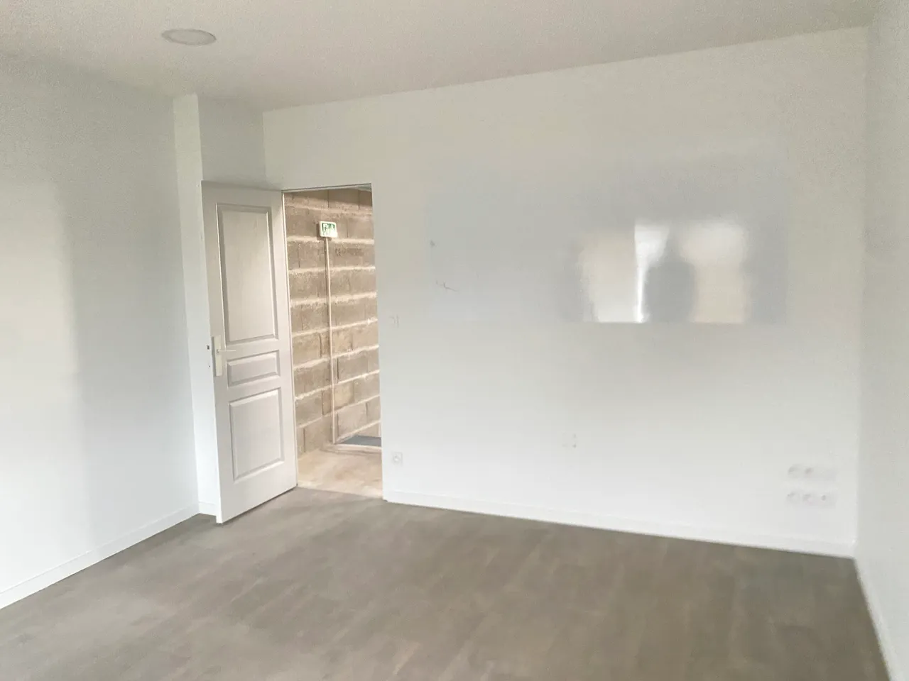 logistics - Activités / Bureaux À Louer - gallery - 8