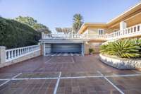 living - Casa / villa de 325m² con 1,050m² de jardín en venta en Valencia Region - gallery thumbnail - 1