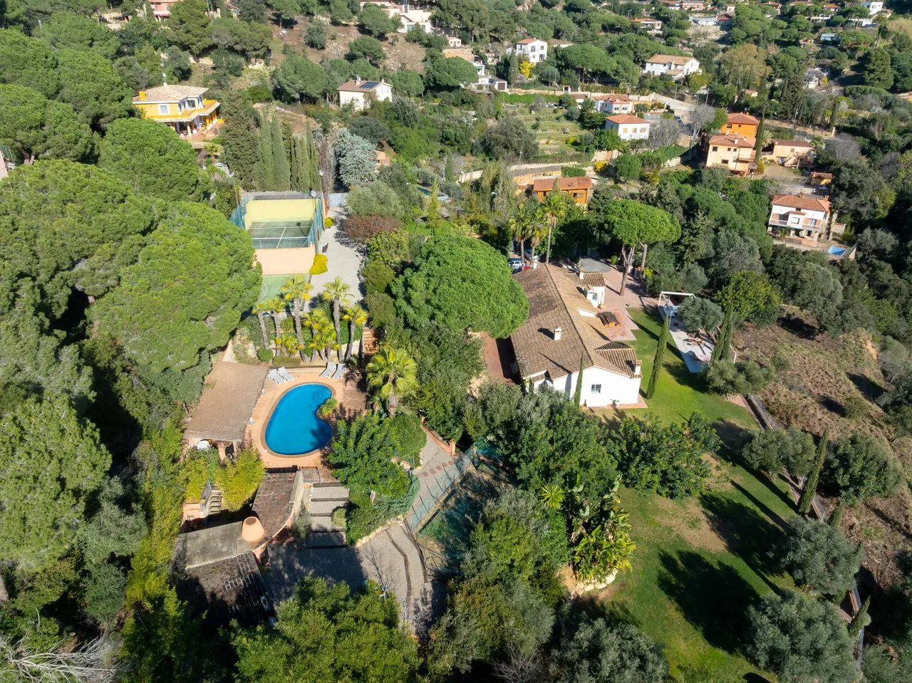 living - 592m² house / villa with 5,406m² garden for sale in Cabrera de Mar - gallery - 2