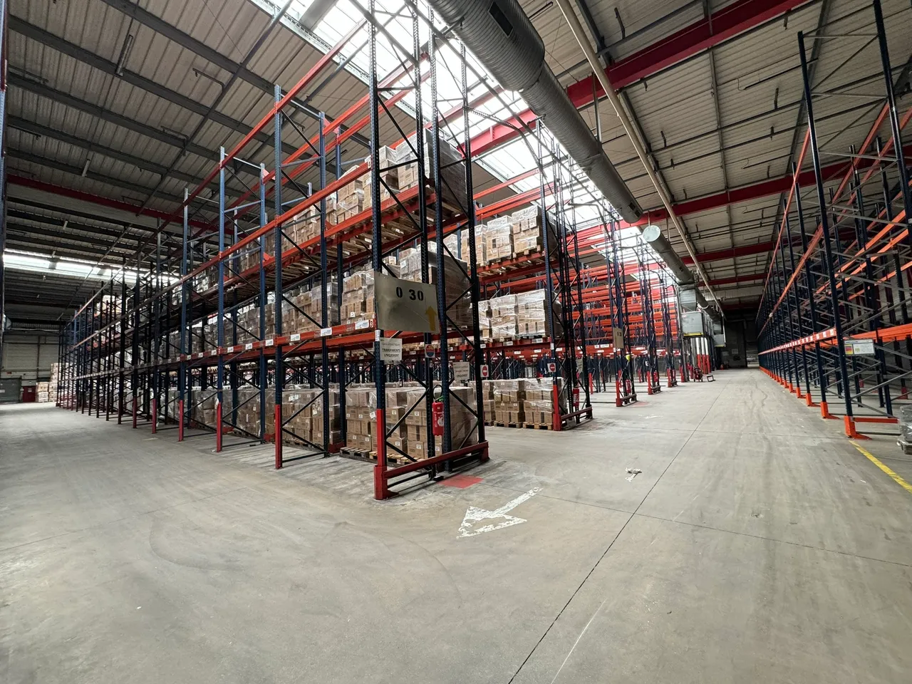 logistics - Entrepôt Logistique À Louer - gallery - 2
