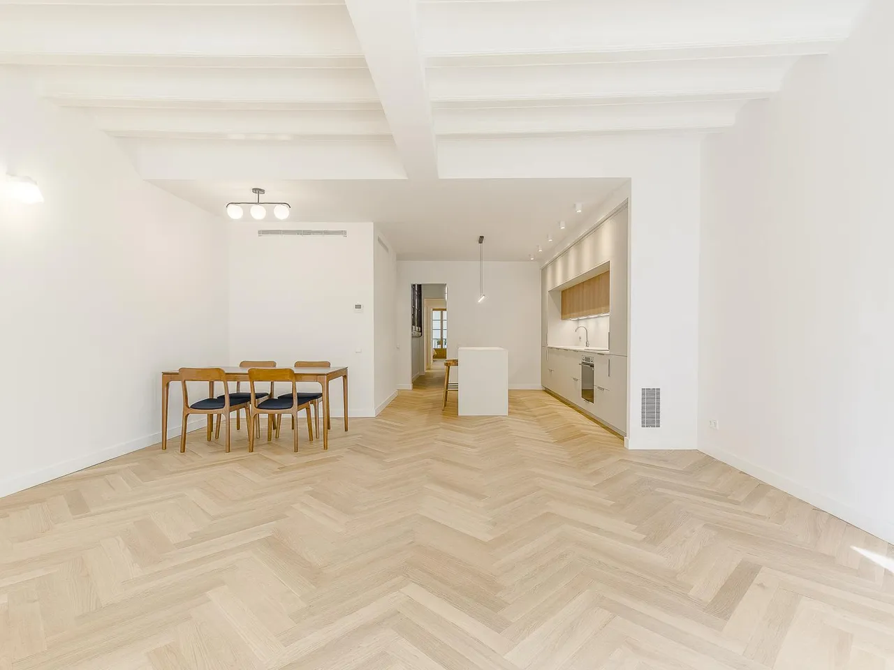 living - 125m² apartment for sale in Gótico, Barcelona - gallery - 2