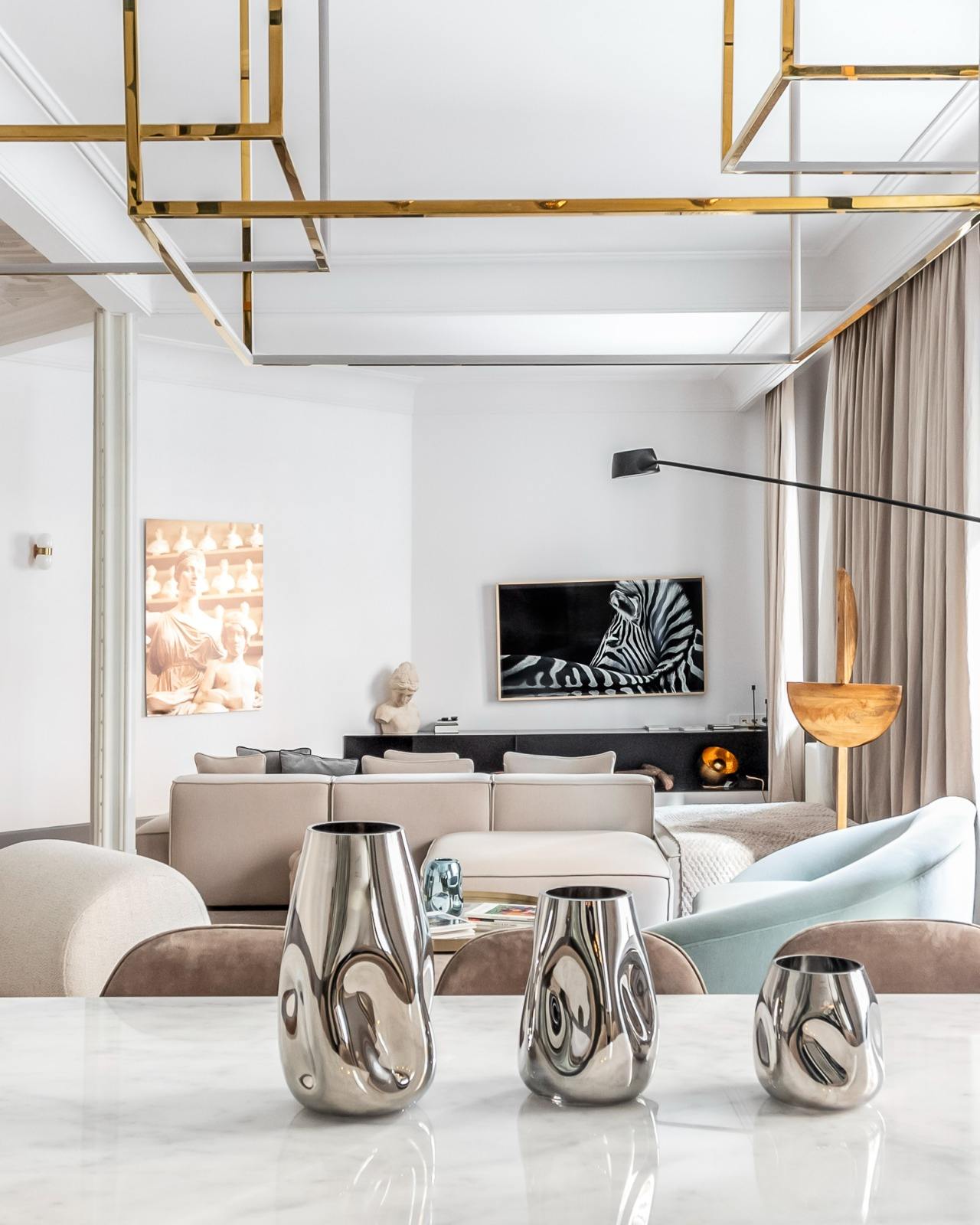 living - Piso de 287m² en alquiler en Almagro, Madrid - gallery - 3