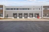 logistics - Entrepôt Logistique À Louer - gallery thumbnail - 1