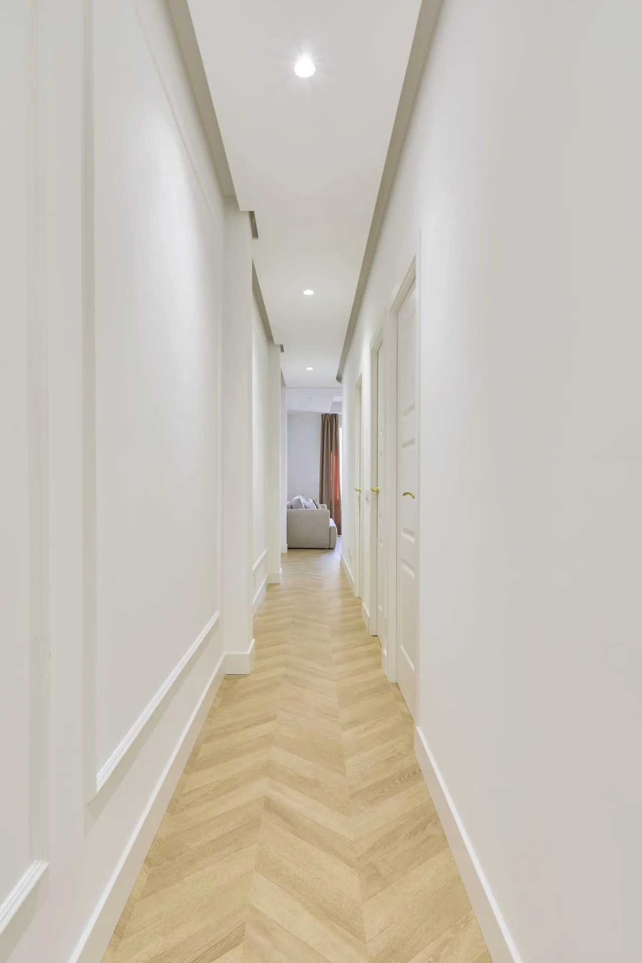 living - 91m² apartment for rent in Malasaña, Madrid - gallery - 4