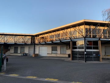 logistics - Activités / Bureaux À Louer - featured
