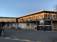 logistics - Activités / Bureaux À Louer - gallery thumbnail - 1