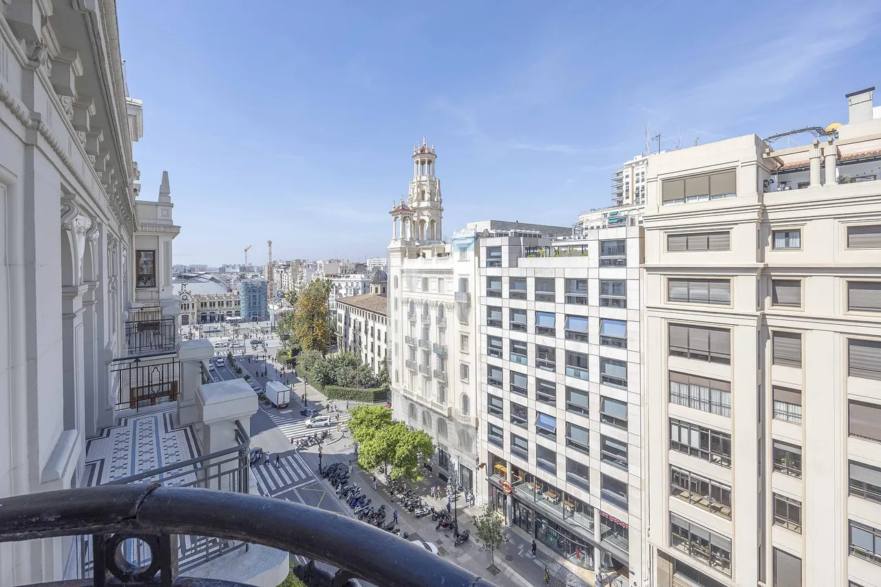 living - 246m² apartment for rent in Sant Francesc, Valencia - gallery - 8