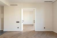 living - Piso de 77m² en venta en Eixample Derecho, Barcelona - gallery thumbnail - 6