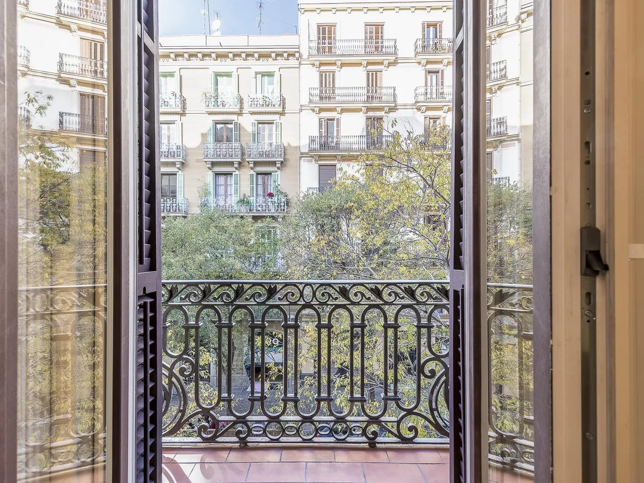 living - Piso de 200m² en venta en Eixample Derecho, Barcelona - gallery - 8