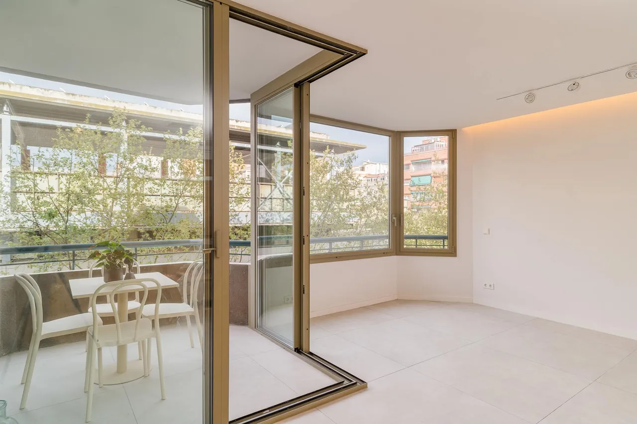 living - Piso de 133m² en venta en Sant Antoni, Barcelona - gallery - 6