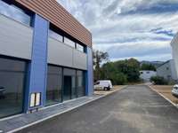 office - Services / Showroom À Louer - gallery thumbnail - 7