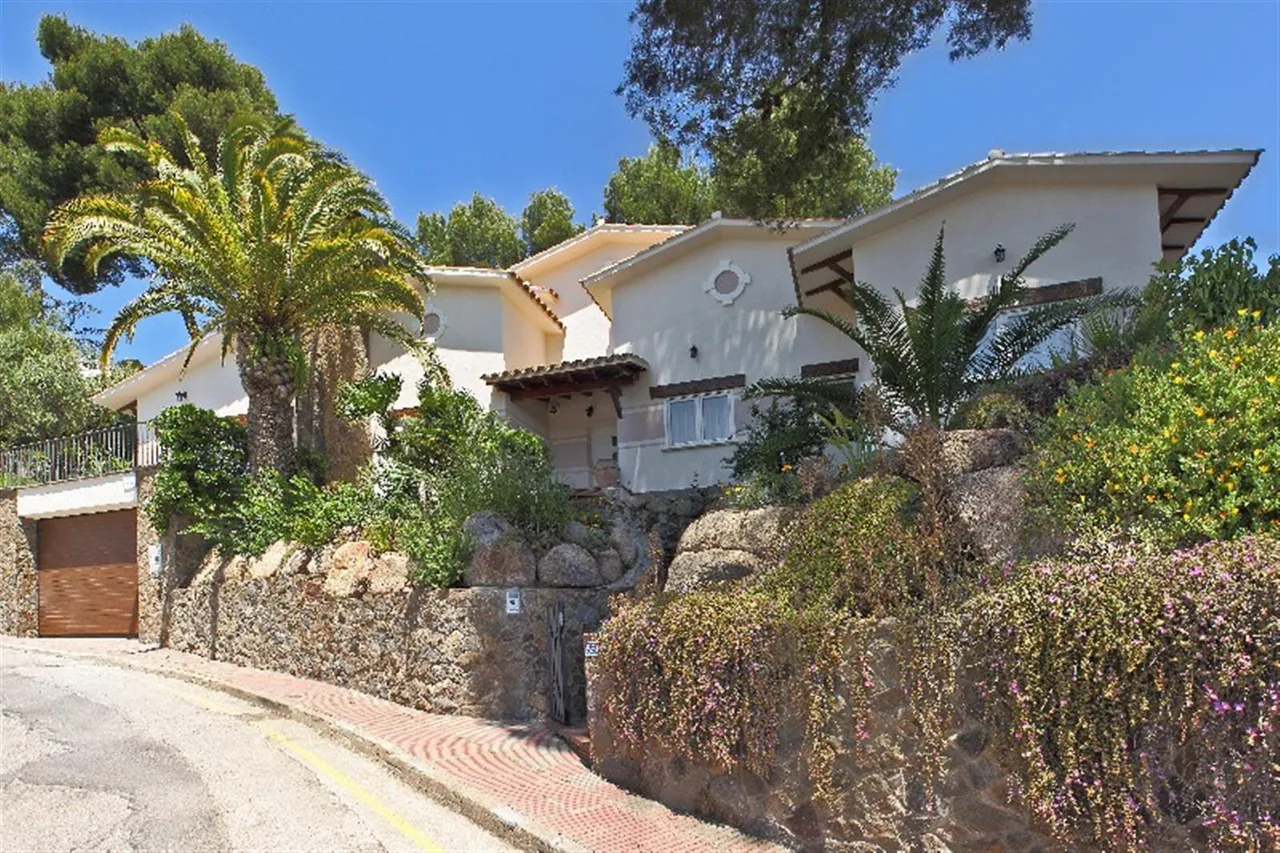 living - Propiedad de diseño en venta en Blanes, en la Costa Brava - gallery - 7