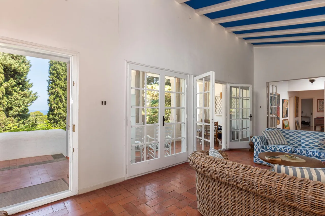 living - Casa / villa de 707m² en venta en Aiguablava, Costa Brava - gallery - 10