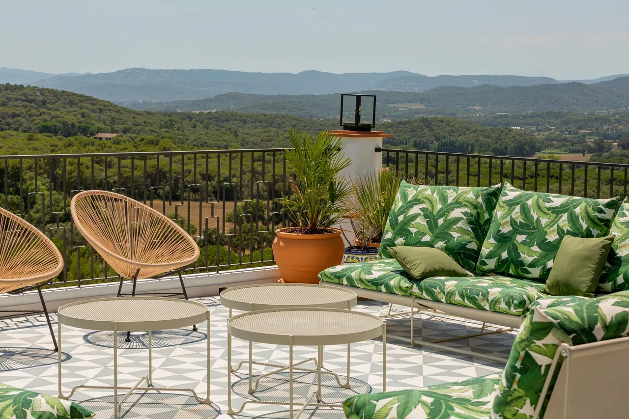 living - 459m² house / villa for sale in Calella de Palafrugell - gallery - 10