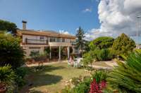 living - 1,100m² house / villa for sale in Lloret de Mar - gallery thumbnail - 10