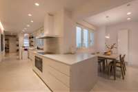 living - 292m² apartment for rent in Jerónimos, Madrid - gallery thumbnail - 5