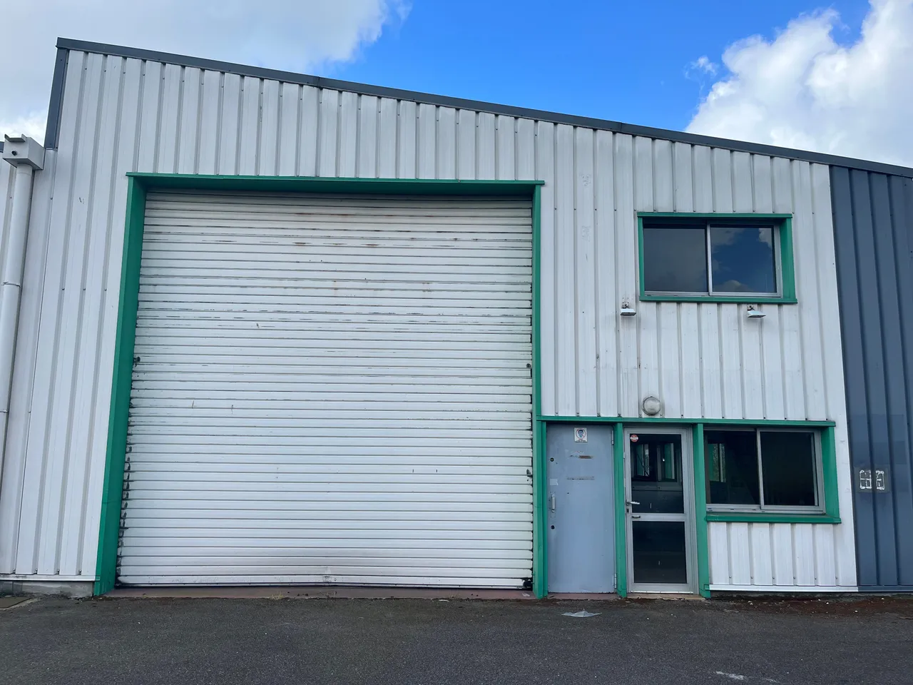 logistics - Activités / Bureaux À Louer - gallery - 2