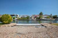 living - Parcela de 500m² en venta en Empuriabrava, Costa Brava - gallery thumbnail - 7