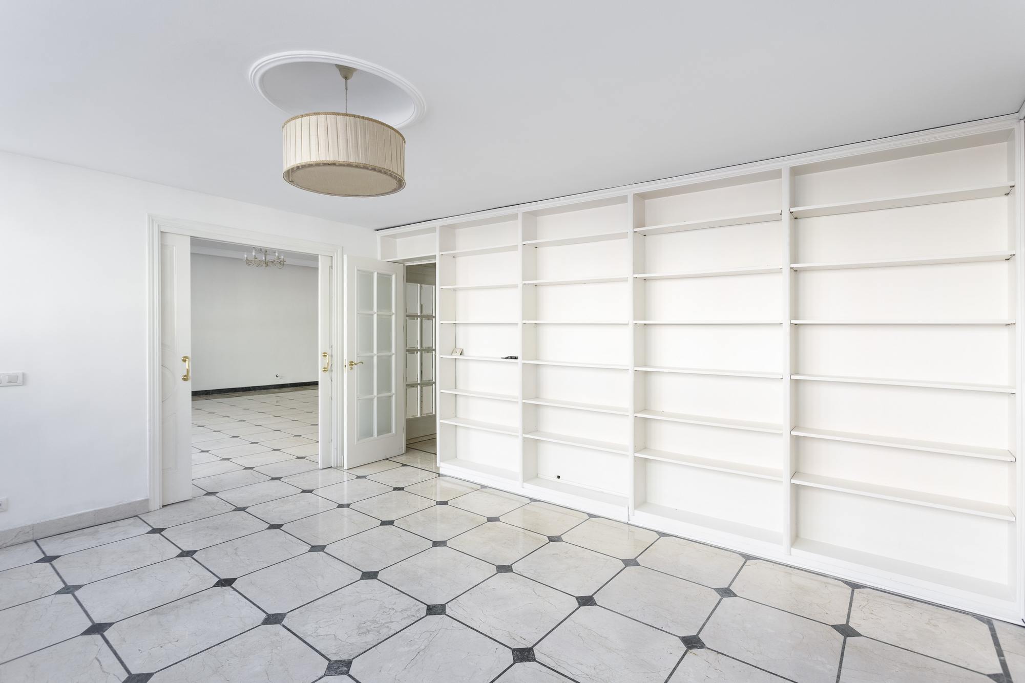 living - 287m² apartment for rent in Guindalera, Madrid - gallery - 2