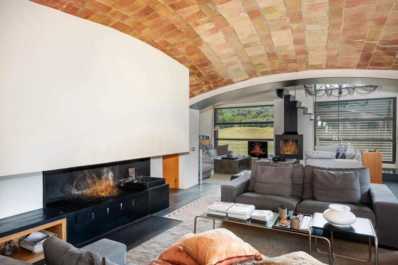 living - 595m² country house for sale in Baix Empordà, Girona - gallery - 4