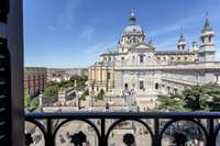 living - 140m² apartment for rent in Palacio, Madrid - gallery thumbnail - 3