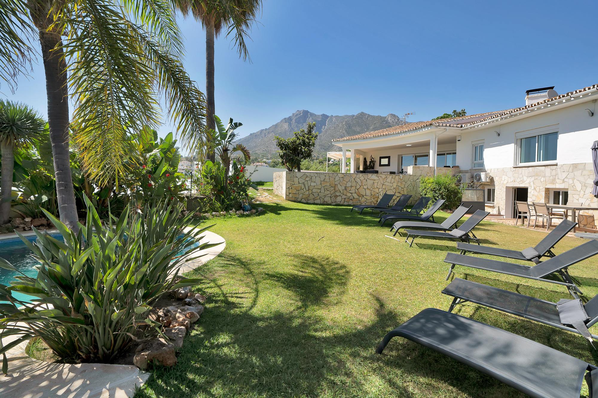 living - Casa / villa de 439m² en venta en Marbella Centro - gallery - 6