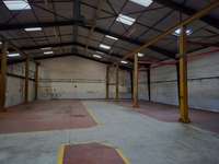logistics - Entrepôt / Bureaux À Louer - gallery thumbnail - 2