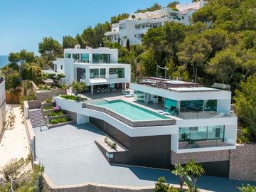 living - 1,013m² house / villa for sale in Santa Eulalia - featured