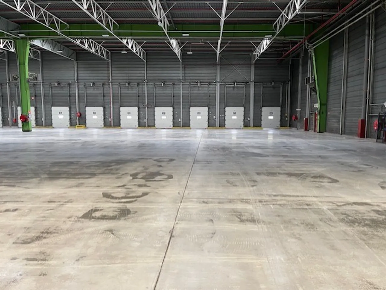 logistics - Logistics Warehouse For Rent - gallery - 5