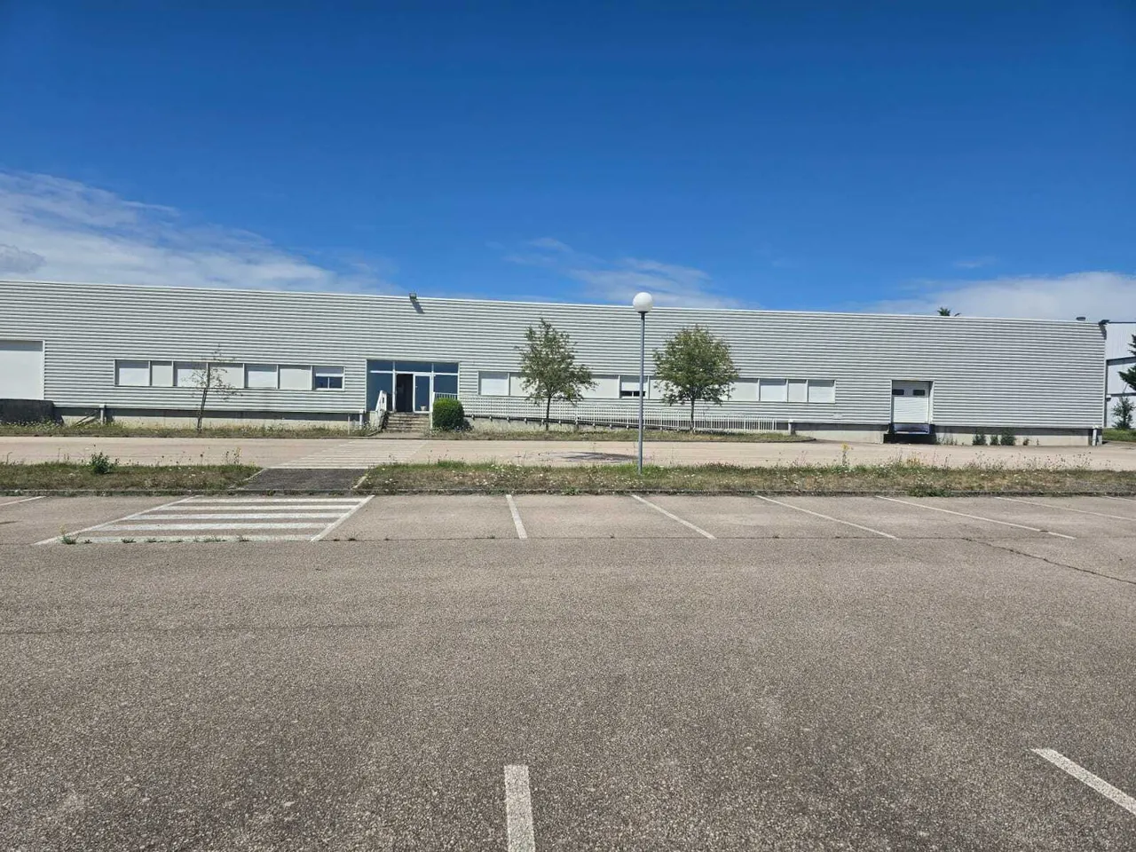 logistics - Warehouse / Offices For Sale - gallery - 5
