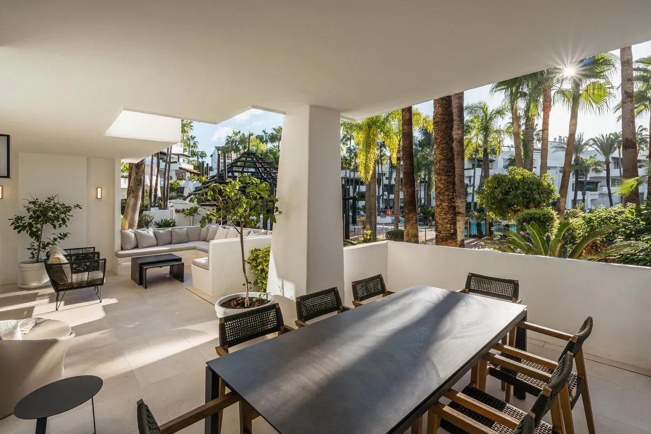 living - Piso de 186m² con 48m² terraza en venta en Este Marbella - gallery - 5