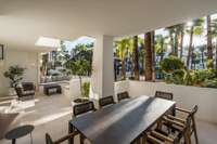 living - Piso de 186m² con 48m² terraza en venta en Este Marbella - gallery thumbnail - 5