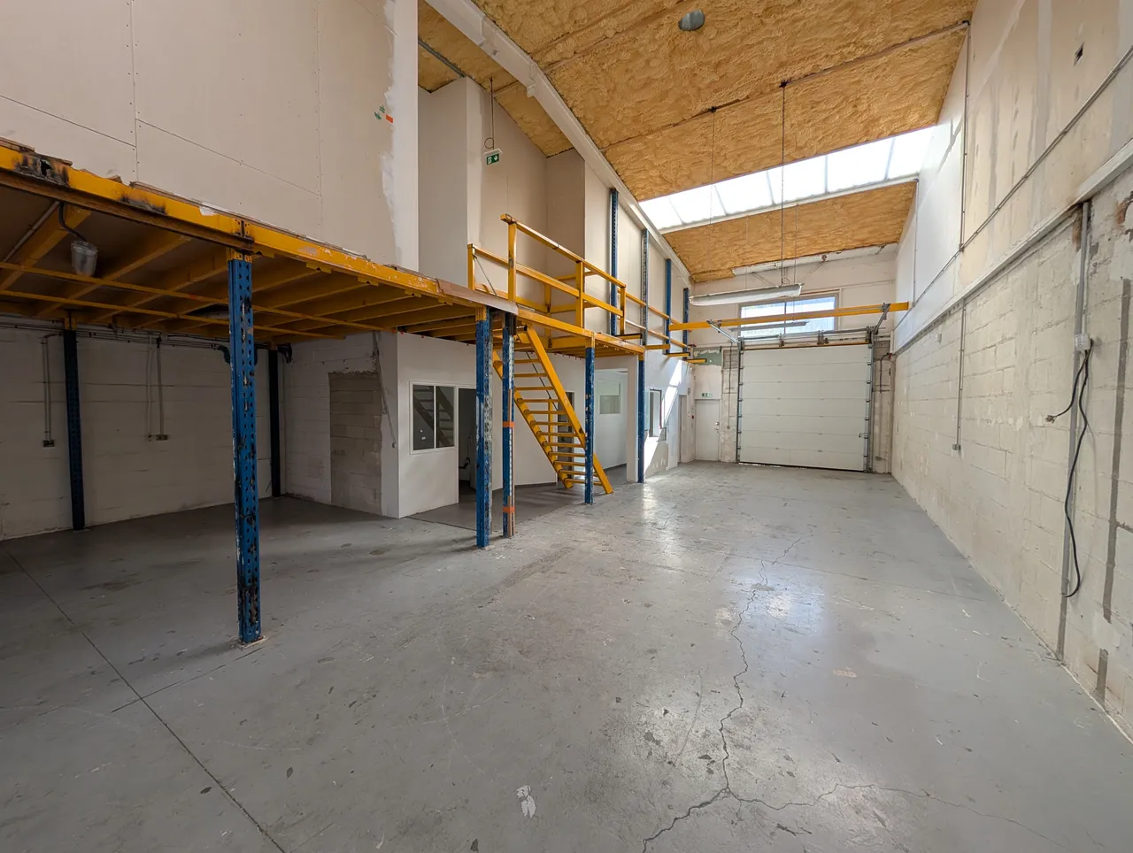 logistics - Activity Facility For Sale - gallery - 4
