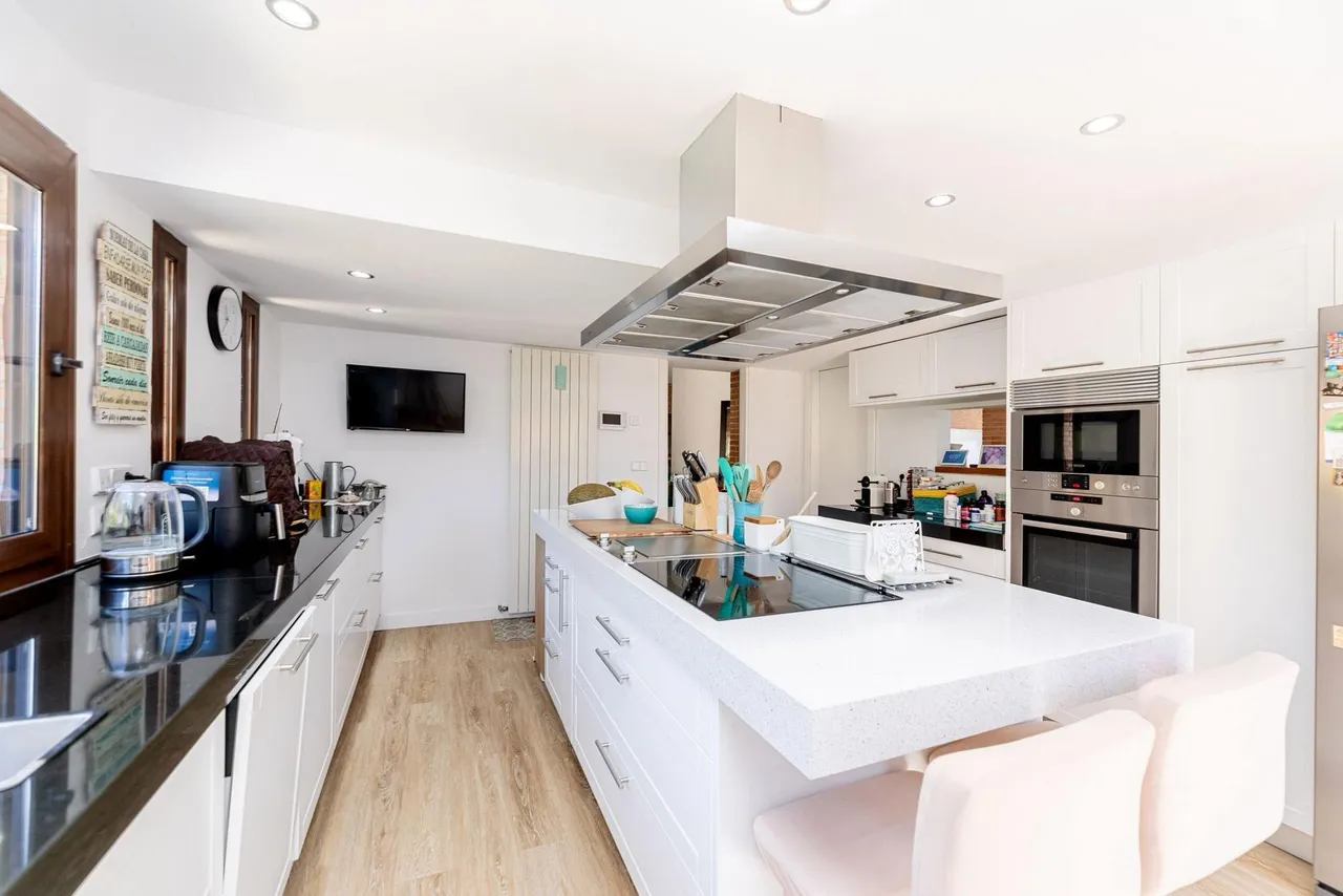 living - 816m² house / villa for sale in Las Rozas, Madrid - gallery - 9