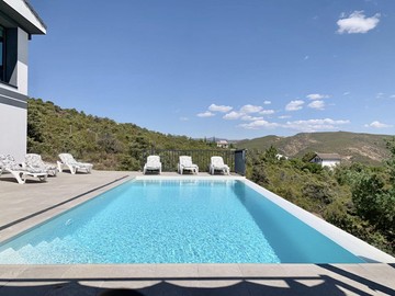 living - 190m² house / villa for sale in Sierra de Madrid, Madrid - featured