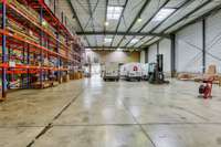 logistics - Entrepôt / Bureaux À Louer - gallery thumbnail - 3