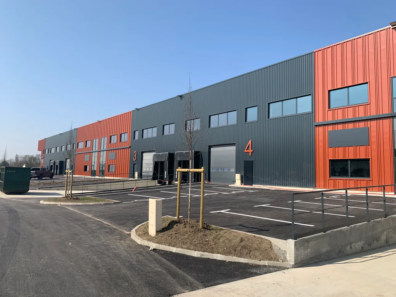 logistics - Entrepôt / Bureaux À Louer - gallery - 2