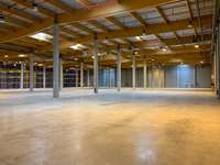 logistics - Entrepôt Logistique À Louer - gallery thumbnail - 1