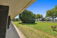 logistics - Light Industrial Premises / Offices For Rent - gallery thumbnail - 8