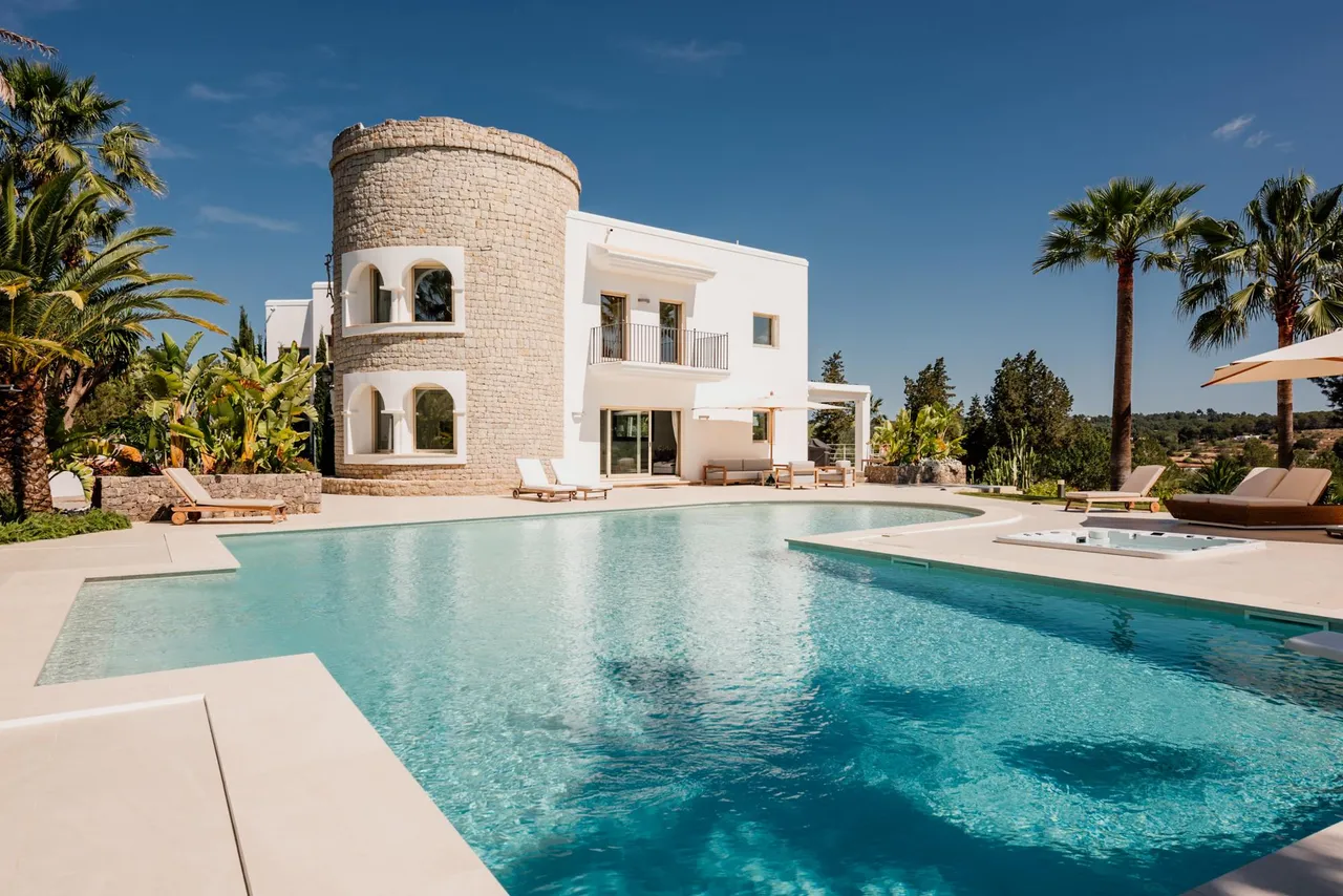 living - Casa / villa de 1,160m² con 190m² terraza en venta en Santa Eulalia - gallery - 2