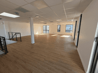 logistics - Activités / Bureaux À Louer - gallery thumbnail - 4