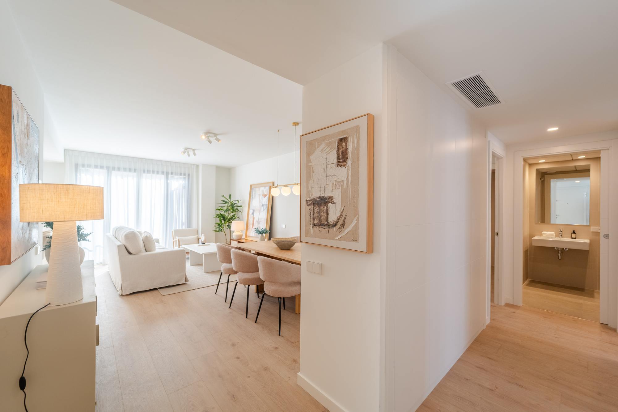 living - 115m² apartment for sale in El Mercat, Valencia - gallery thumbnail - 5