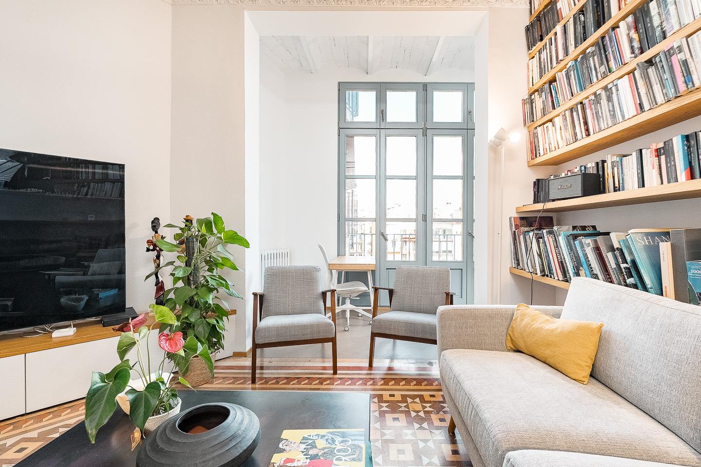 living - 179m² apartment with 8m² terrace for sale in Eixample Right - featured